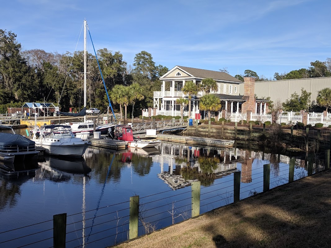 Reserve Harbor Yacht Club