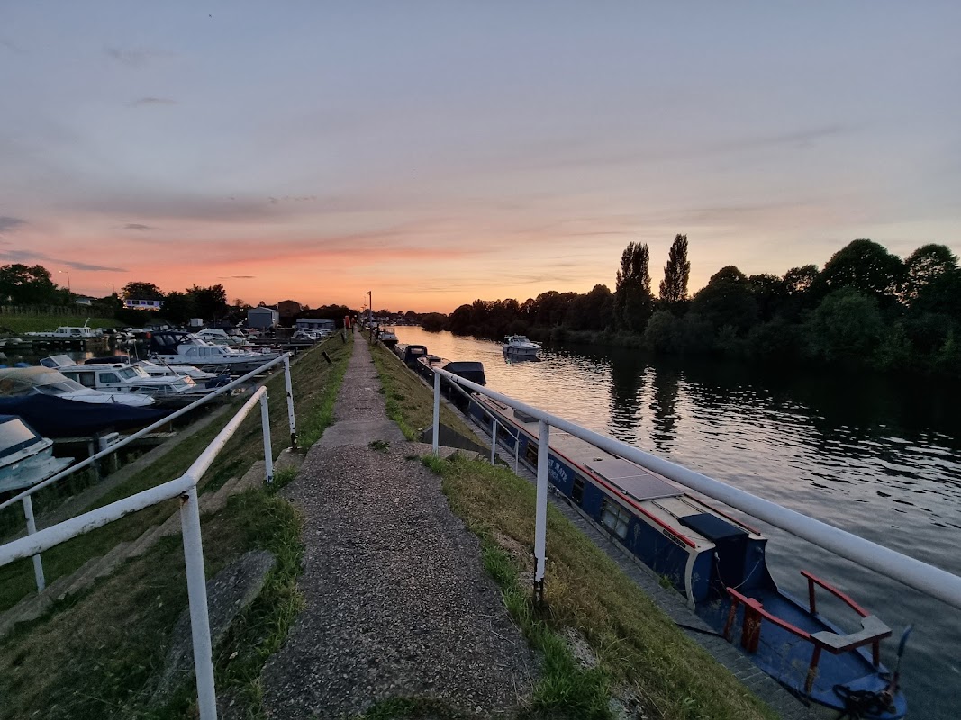Thames Ditton Marina