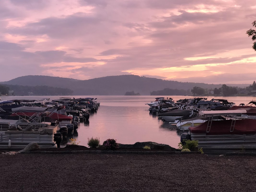 Echo Lake Pedalboat Rental