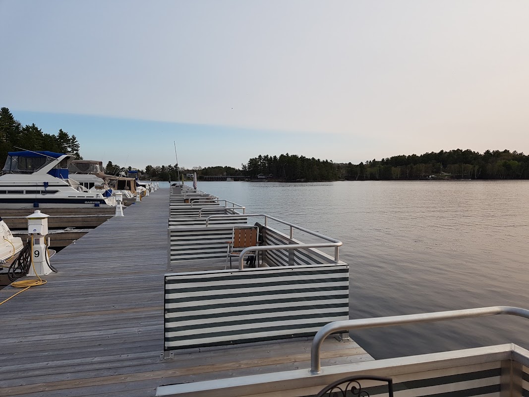 Spruce Point Park Marina
