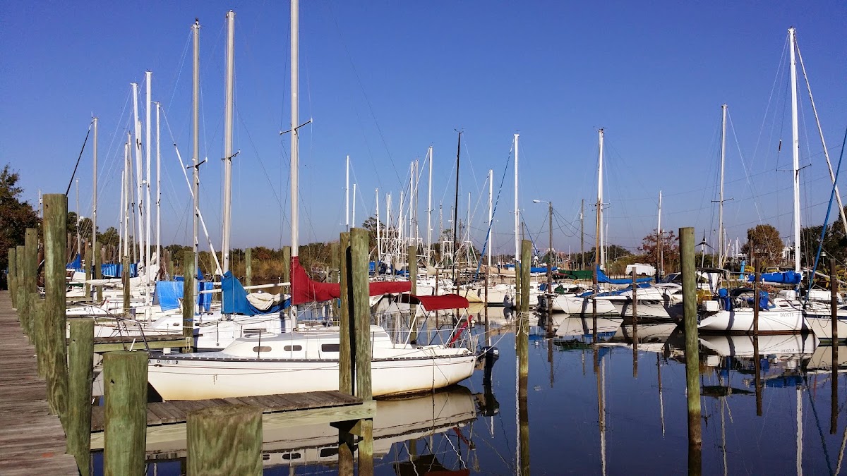Beachcomber Marina & Dry Dock