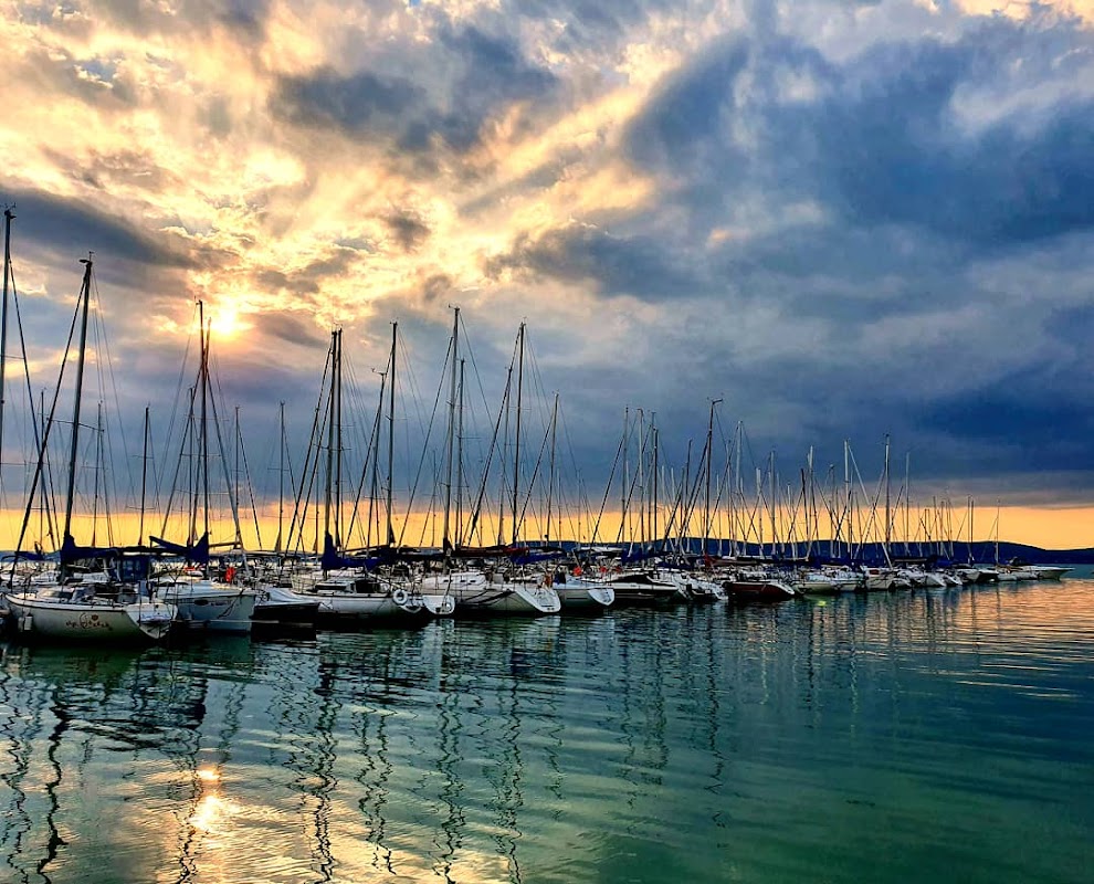 BL Yacht Club