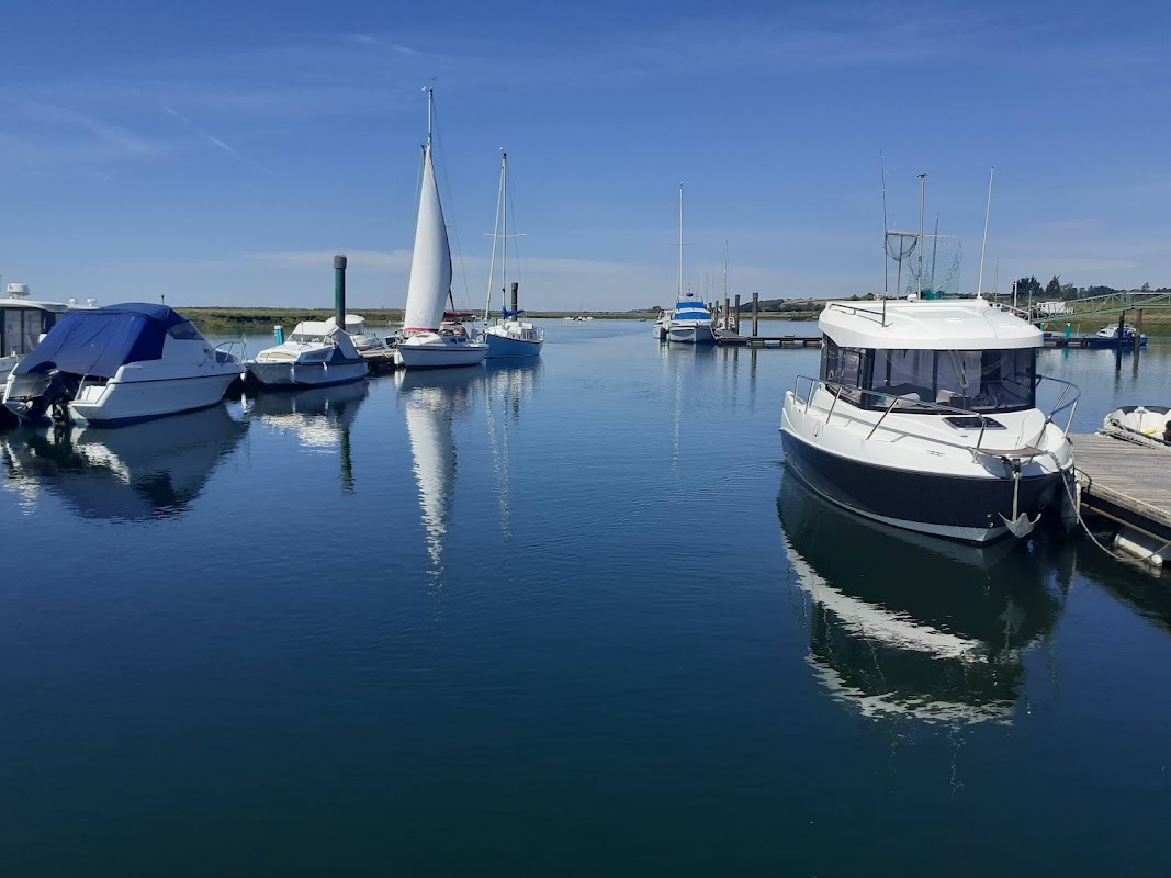 Bridgemarsh Marina