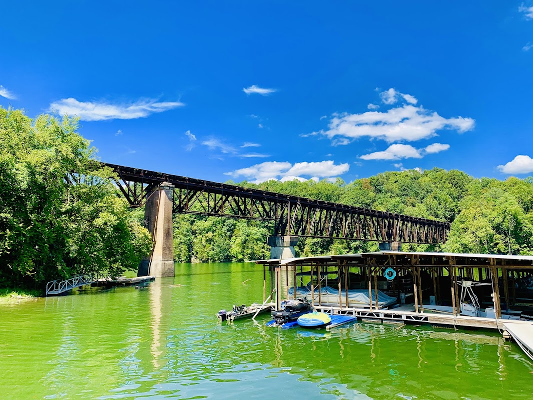 Cotten's Marina & Restaurant