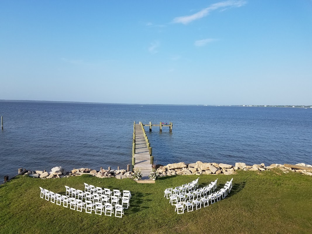 Bay-Waveland Yacht Club