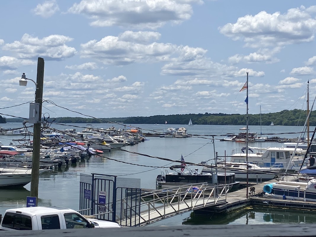 Nasville Shores Yacht Club