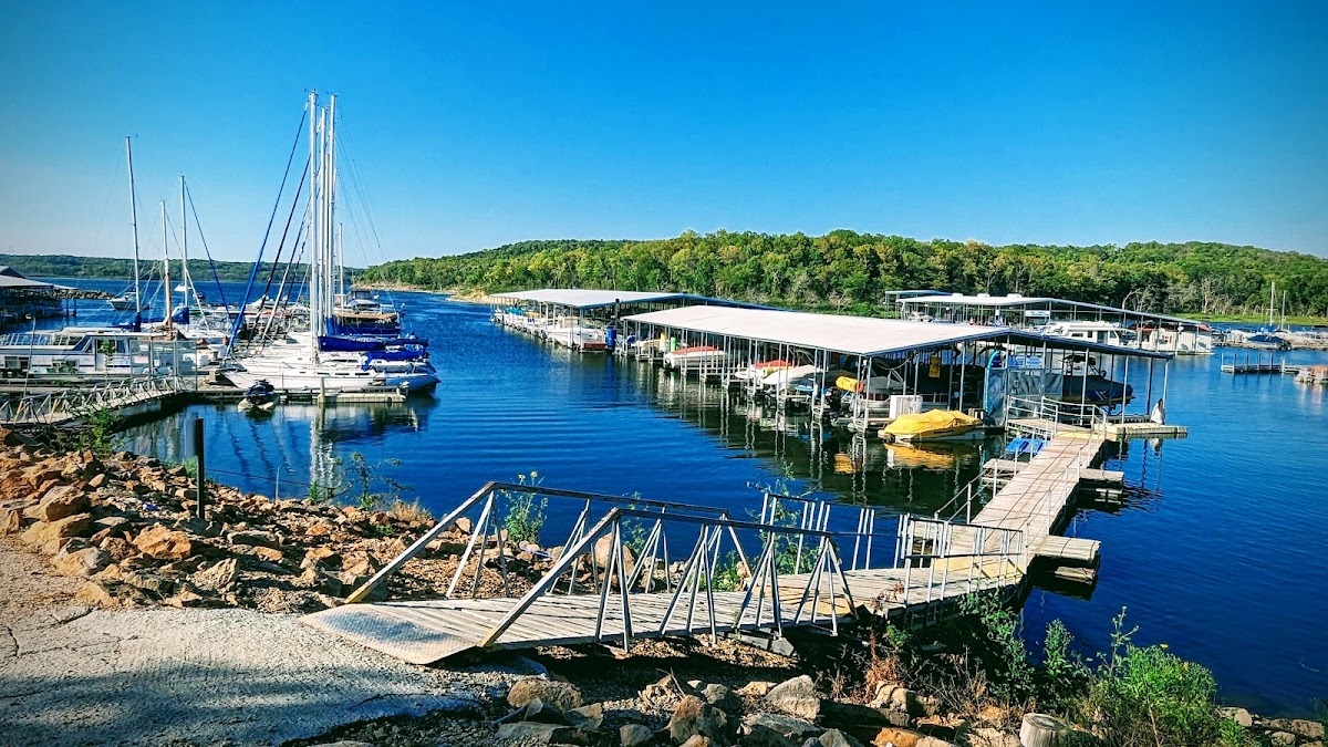 Lake Perry Yacht and Marina
