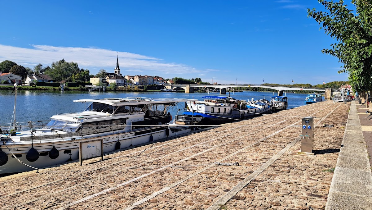 Halte nautique de Oisilly