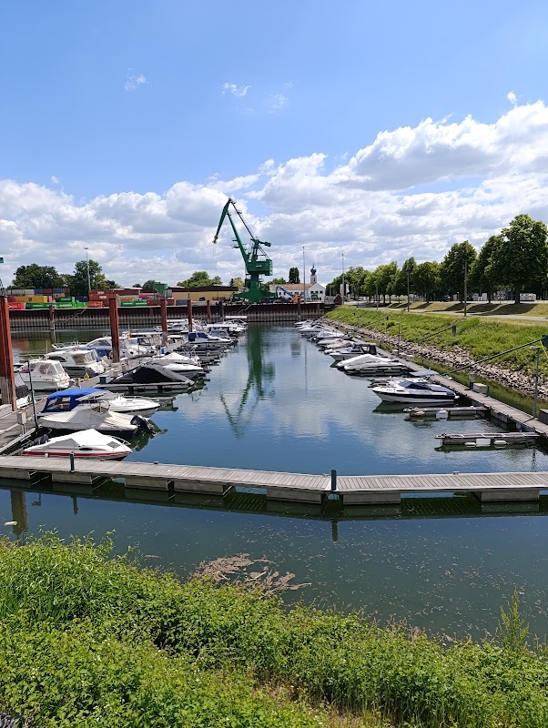 Gernsheimer Hafenbecker 1