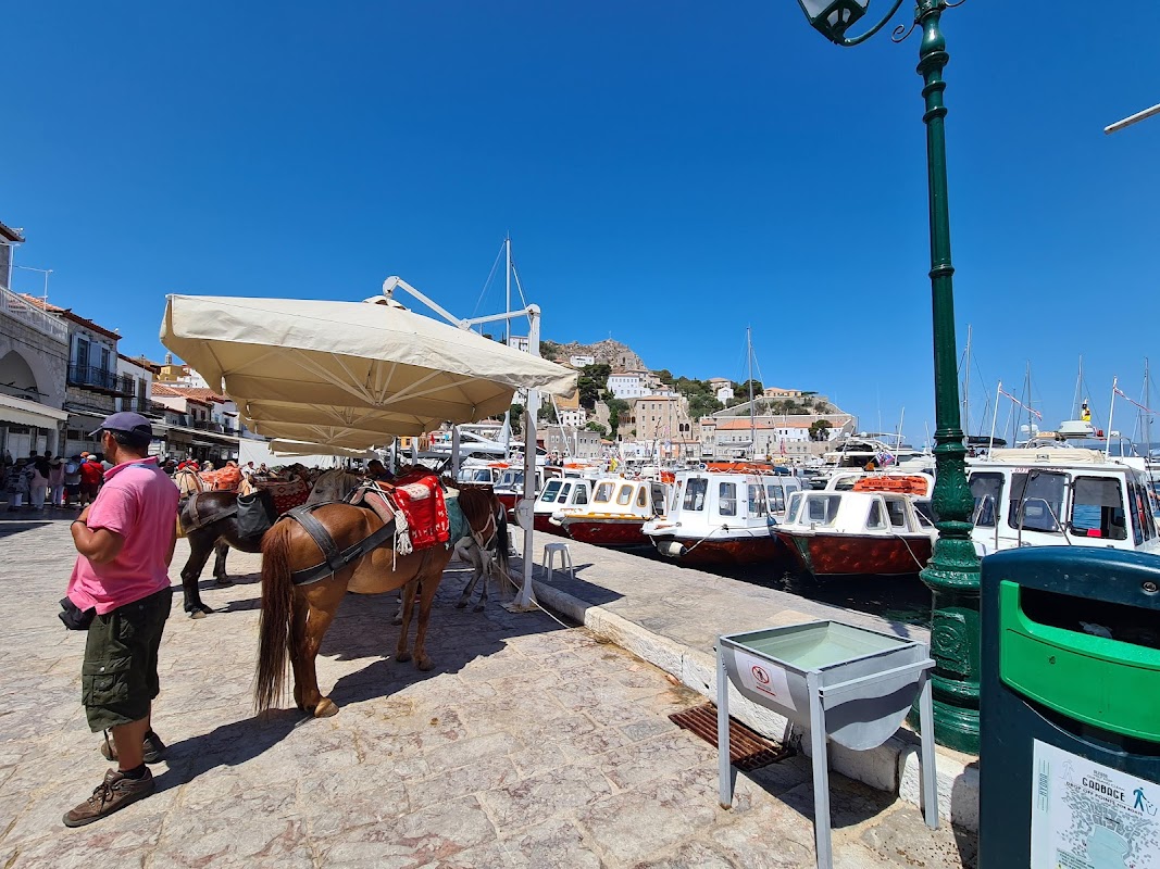 Hydra Marina