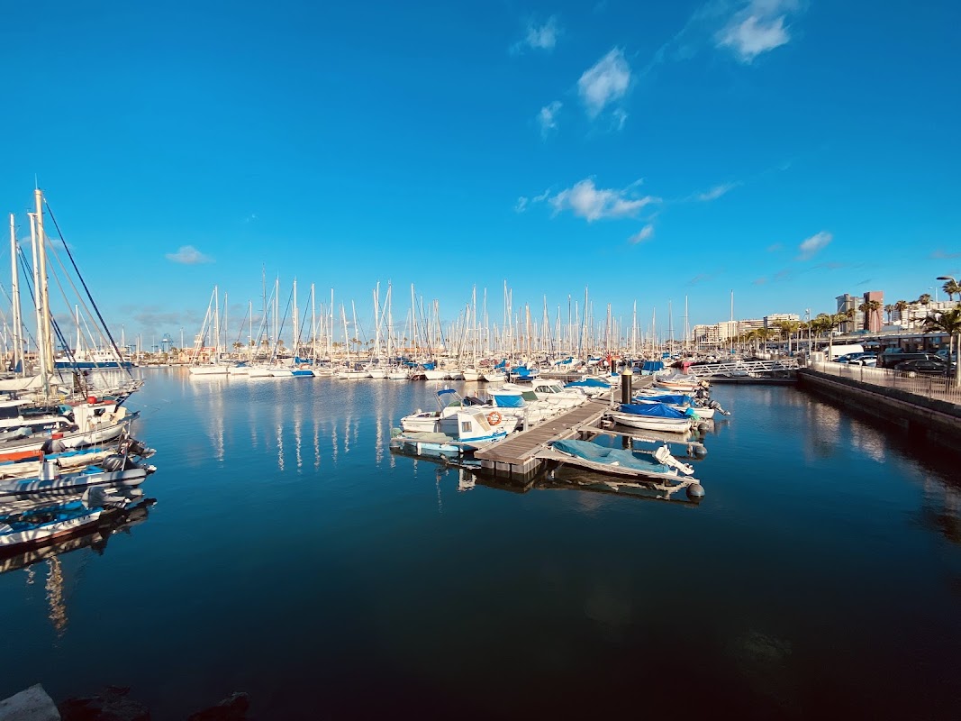 Muelle de Los Cantos
