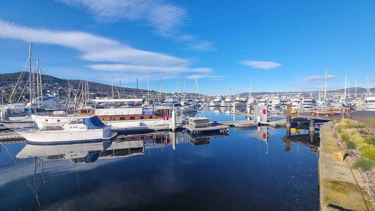 Lindisfarne Sailing Club Marina