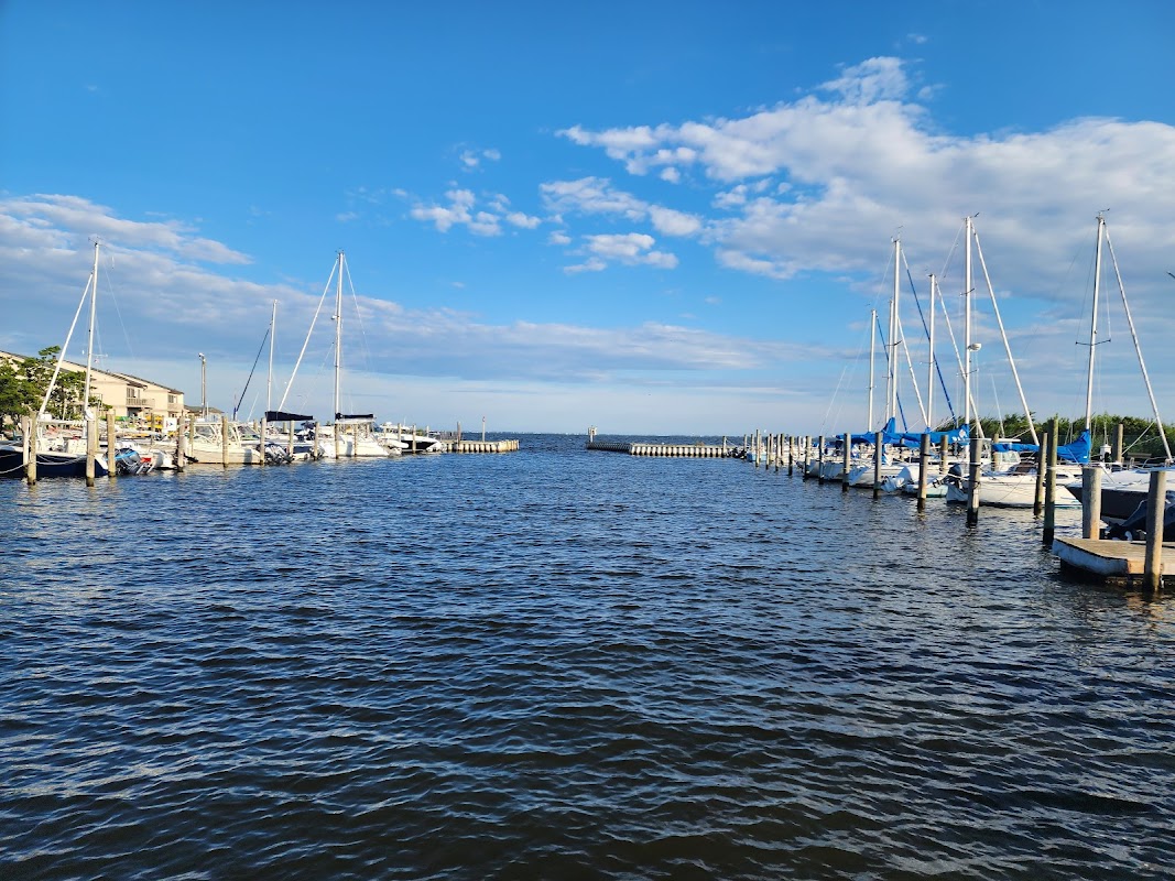 Bay Shore Yacht Club