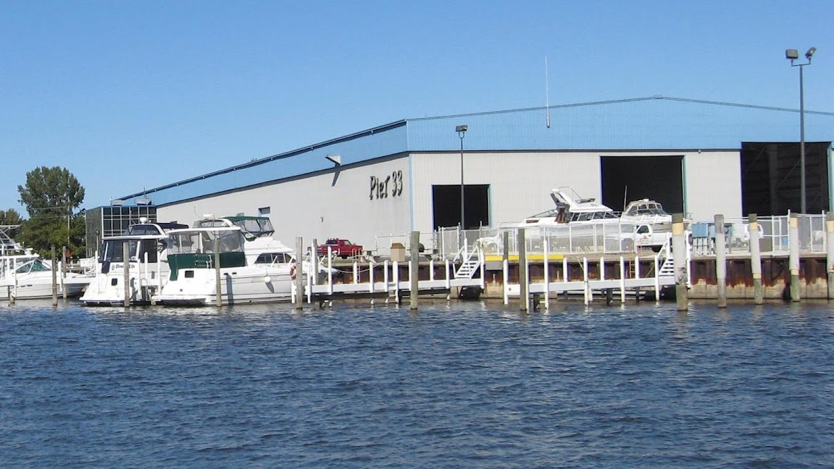 Berth 33 B