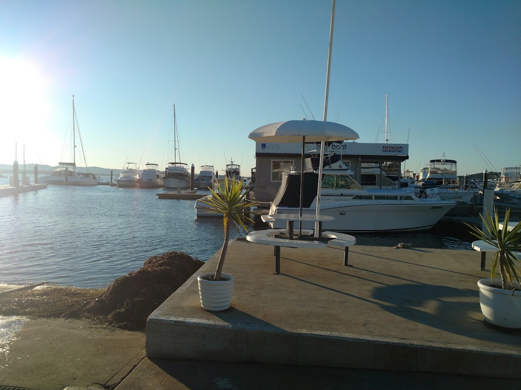 Marks Point Marina