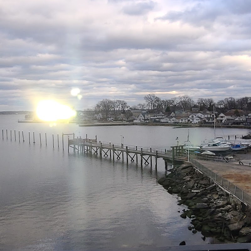 Bronxonia Yacht Club