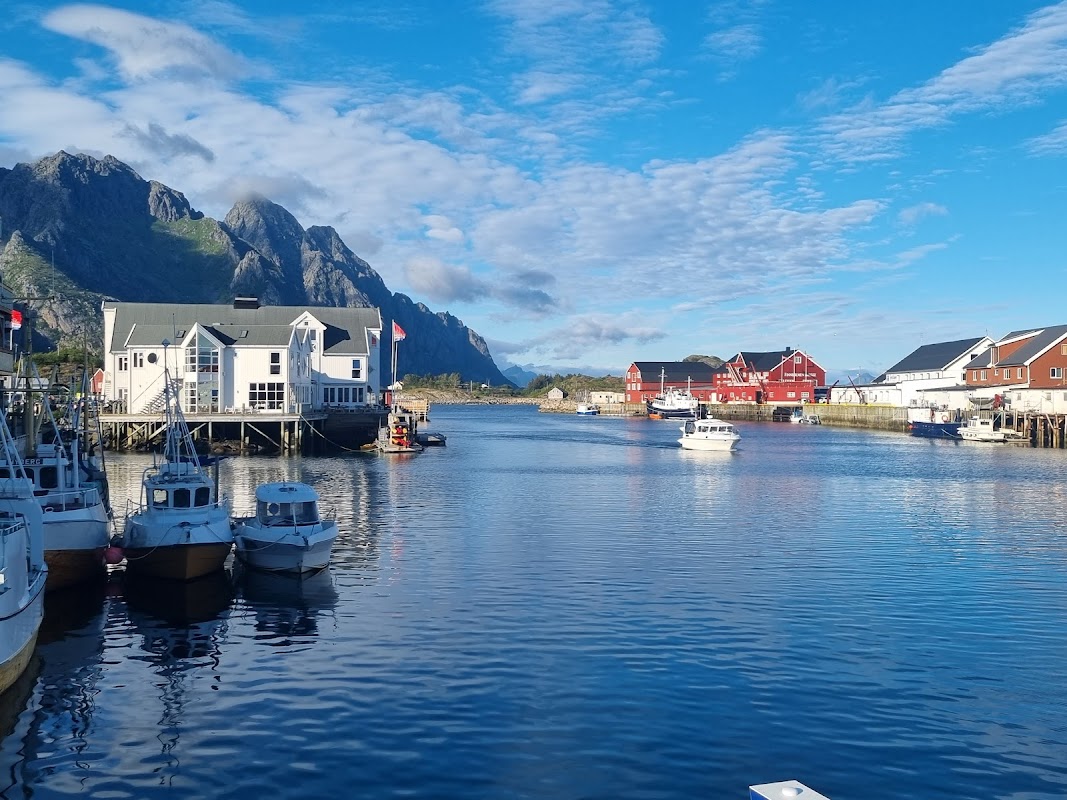 Henningsvær Marina Lofoten