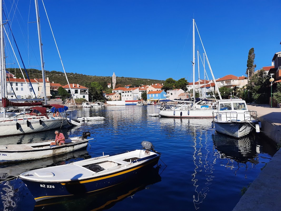 Božava