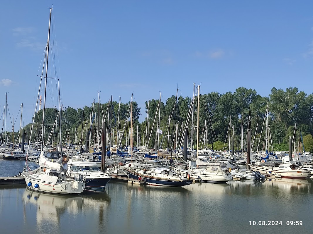 Schulauer Hafen