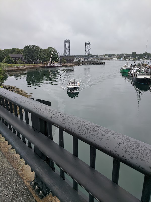 Portsmouth Commercial Fishing Pier