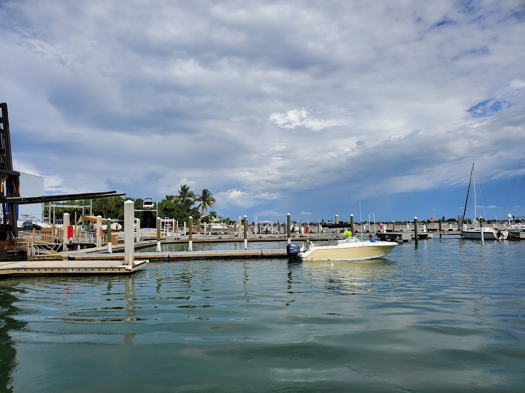 Tierra Verde Marina