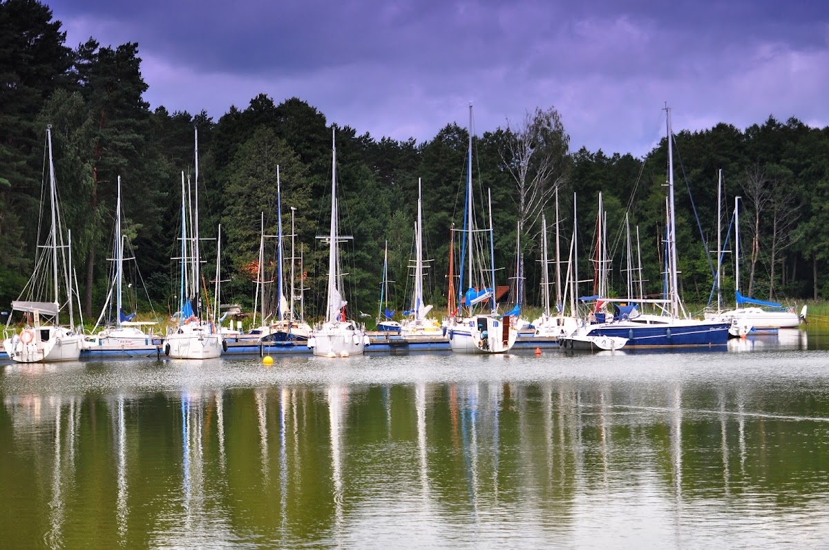 Karwica port
