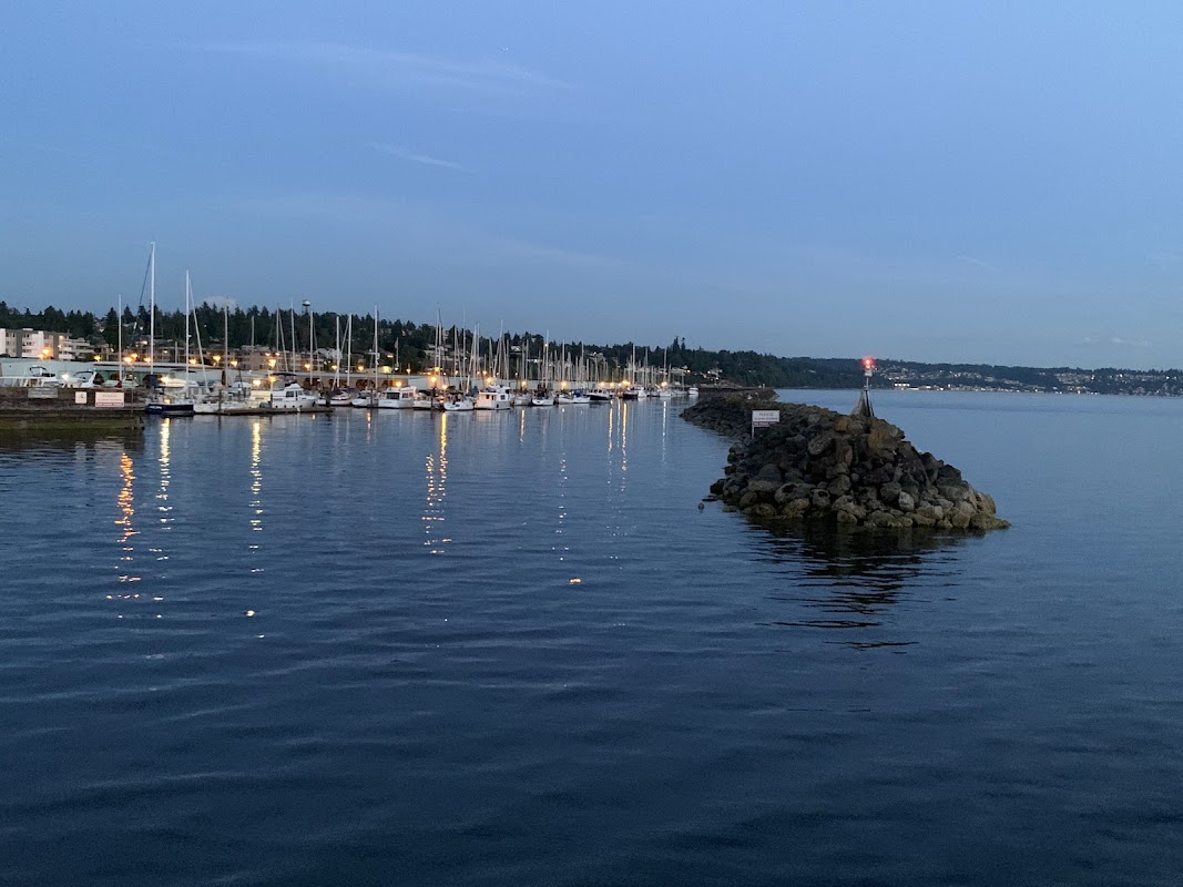 Des Moines Marina