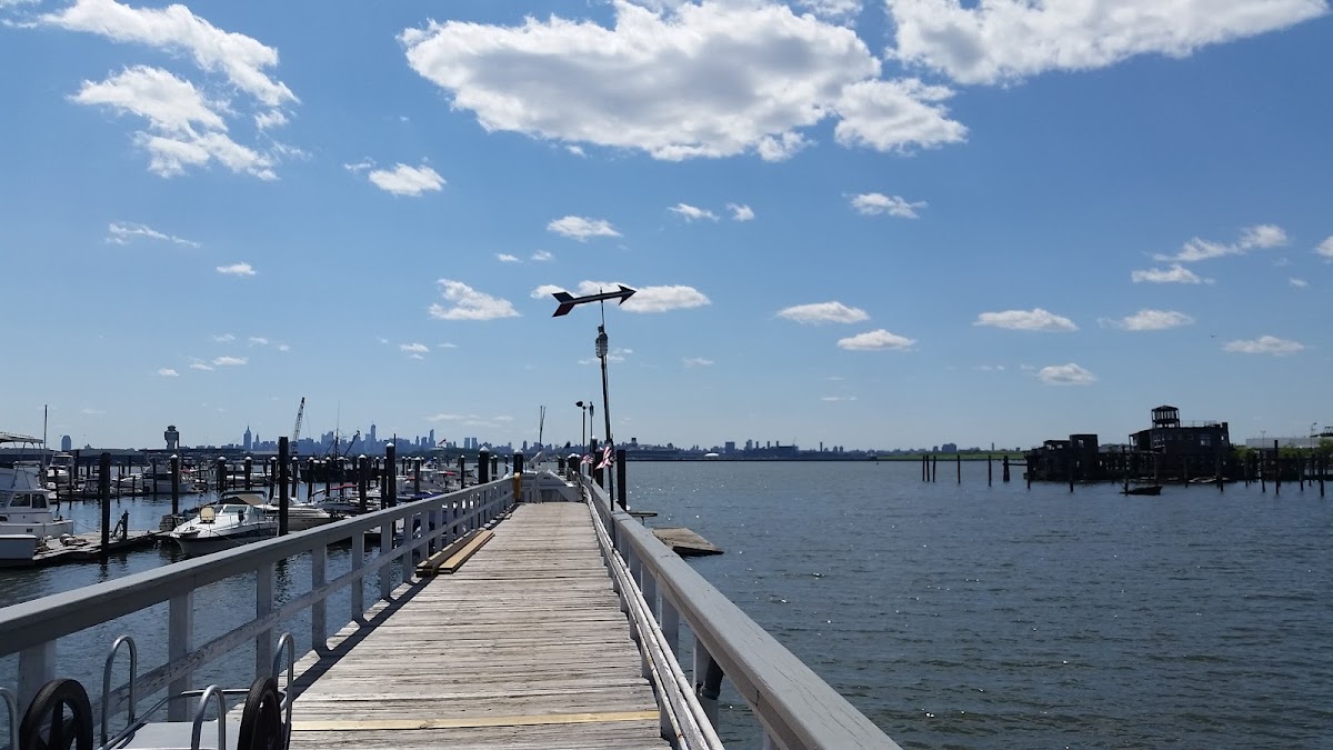 Arrow Yacht Club