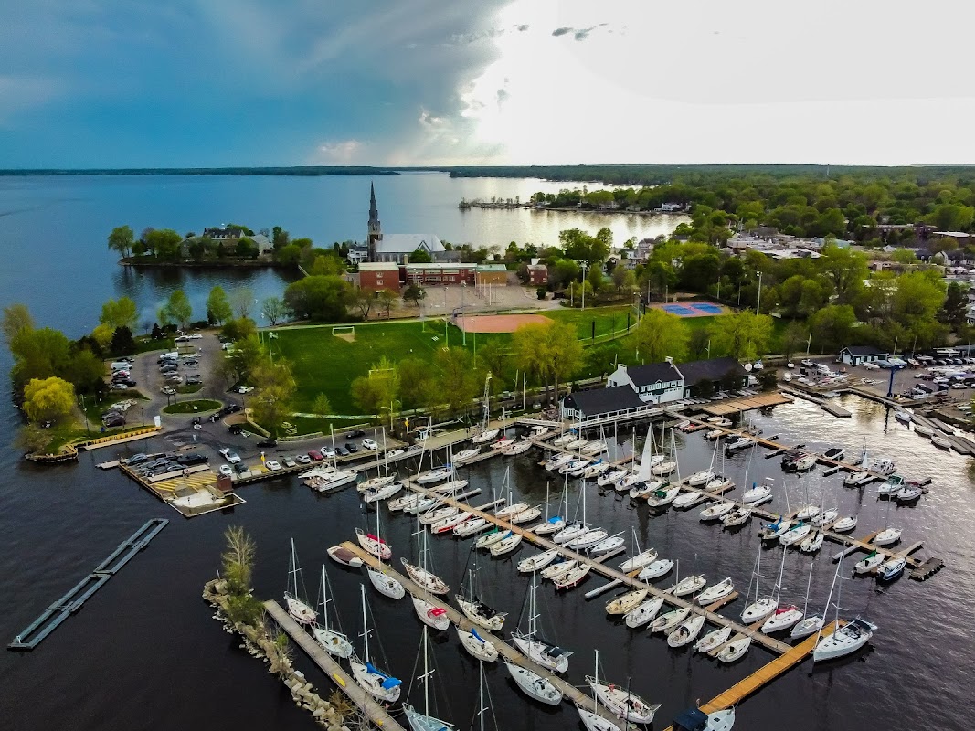 Base de Voile de Pointe-Claire - Grande-Anse