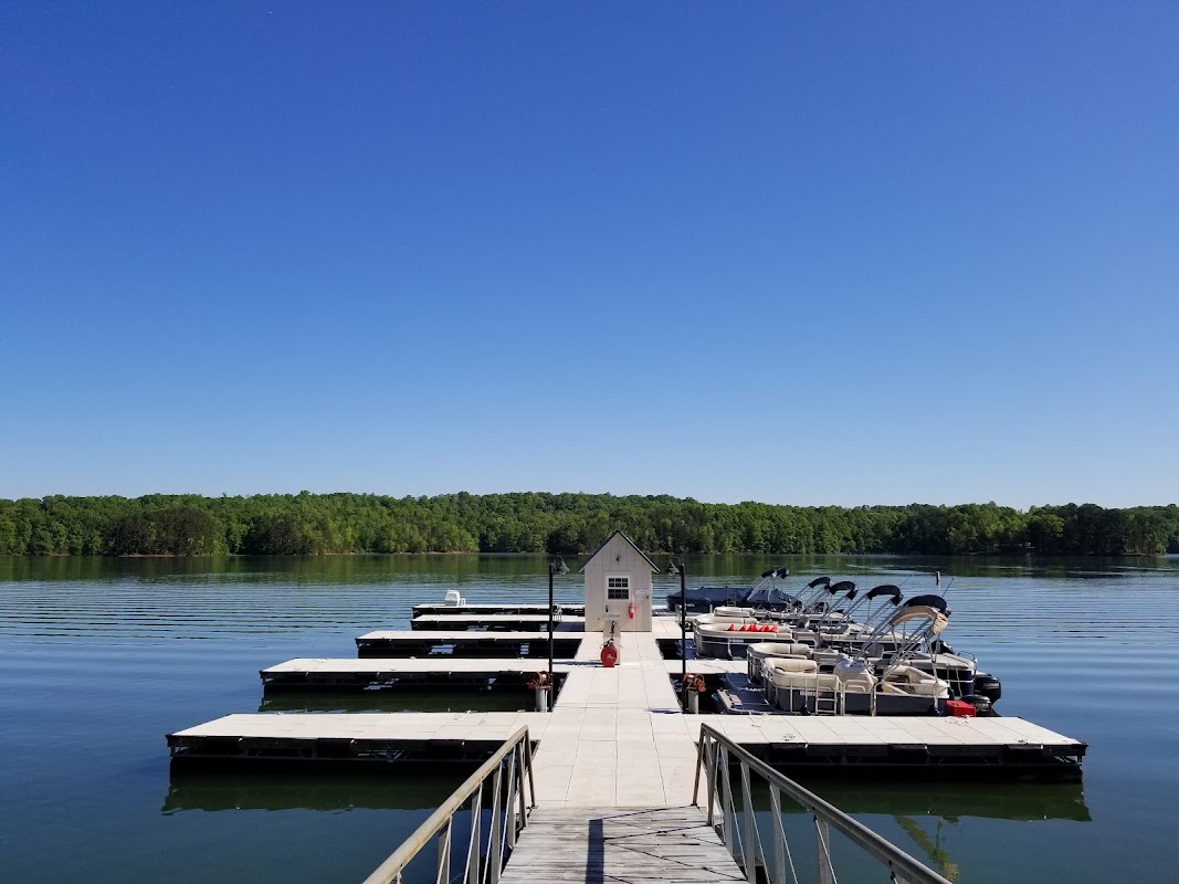 Harbor Light Marina