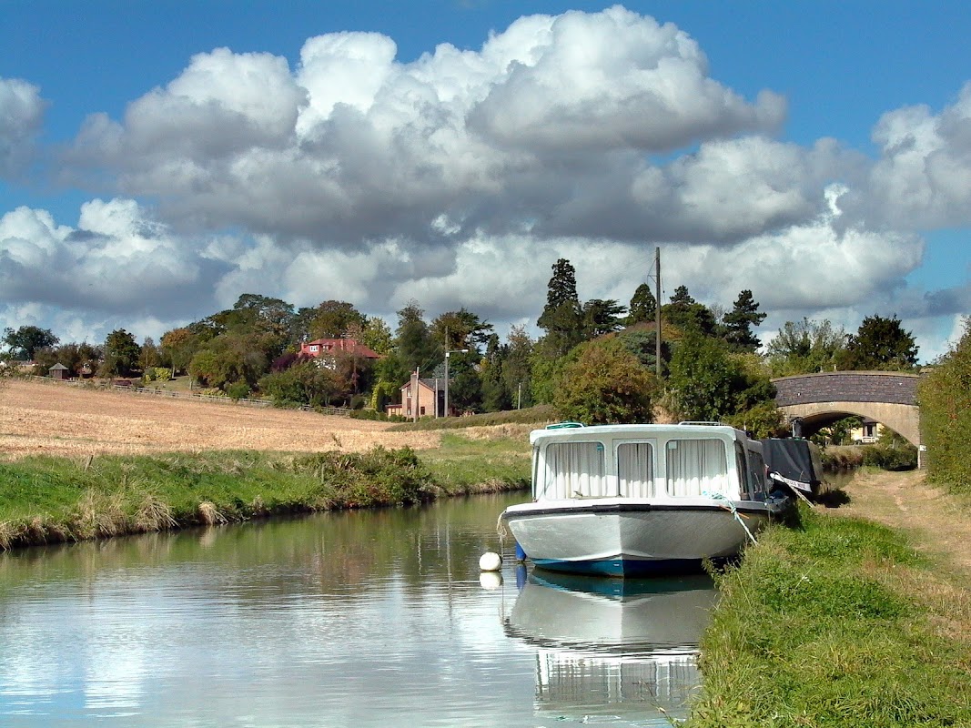 Blisworth Tunnel Narrowboats