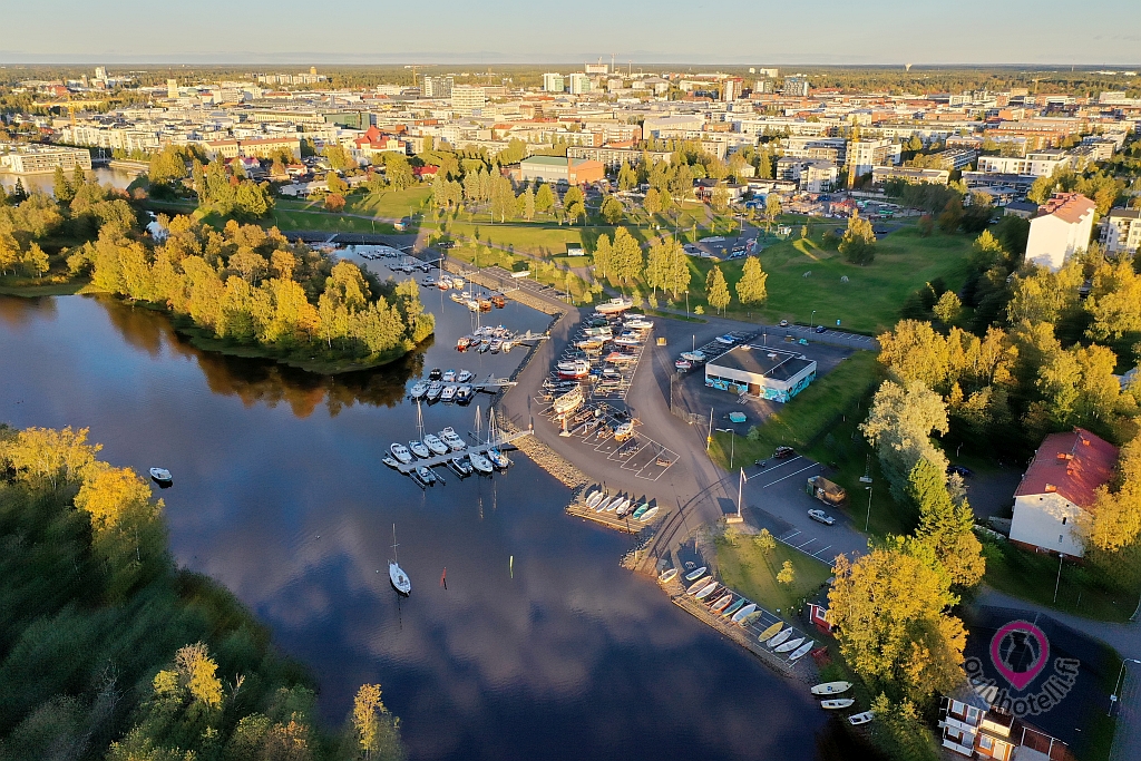 Hollihaan venesatama