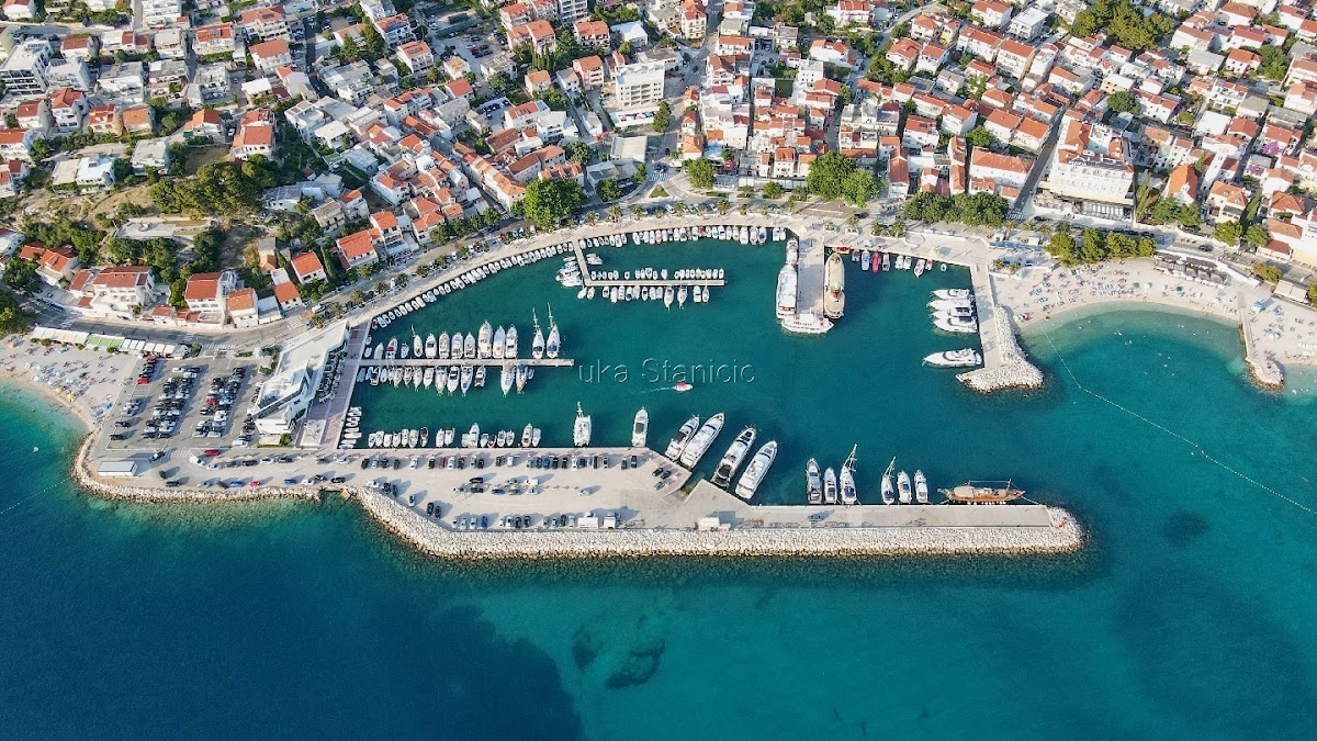 Sportsko-turistička luka Baška Voda