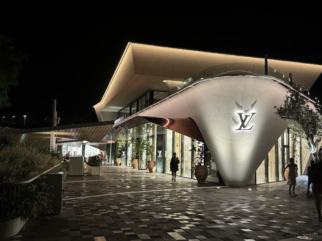 Vouliagmeni Marina
