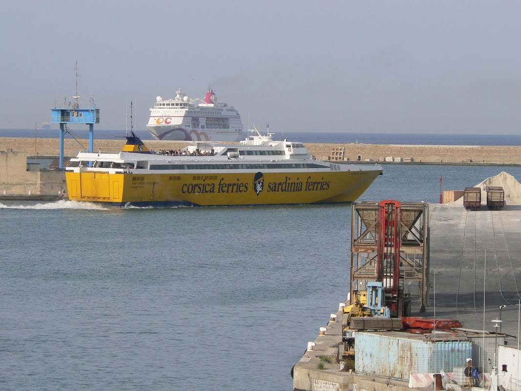 Porto di Livorno Crociere