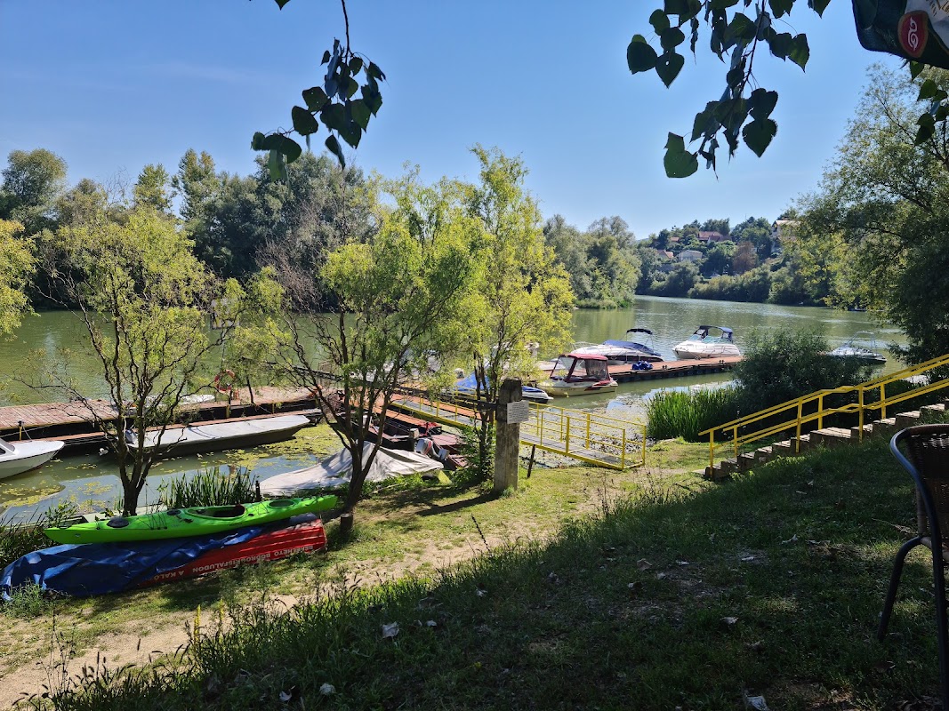 Kalóz-szigeti Kalandpark kikötő