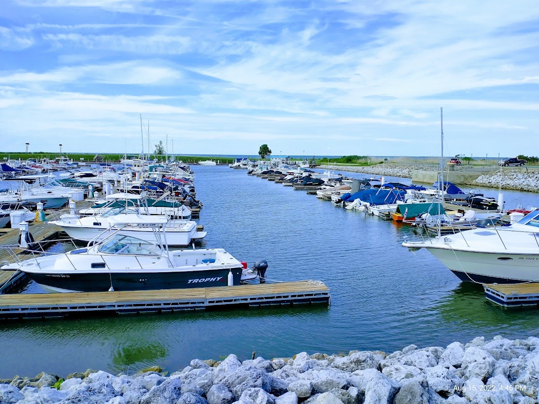 Geneva State Park Marina