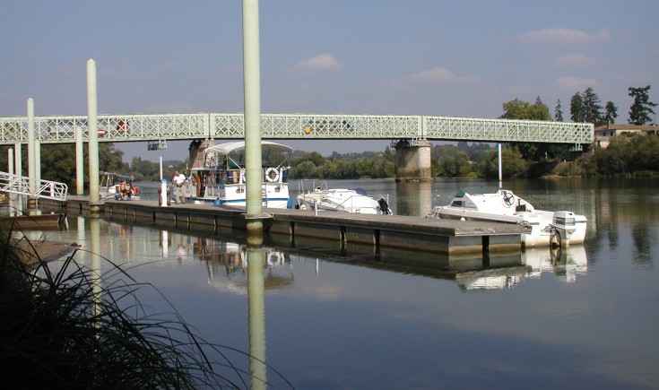Halte fluviale