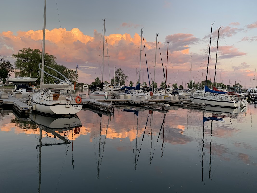 Bluffer's Park Yacht Club